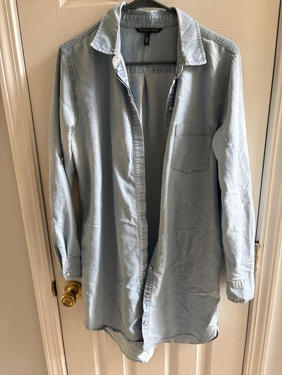 Victoria's Secret Jackets & Blazers - Victoria's Secret Light Wash Denim Shirt Jacket